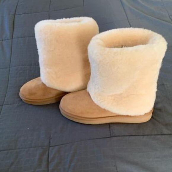 UGG Women' Classic PATTEN boots CHESTNUT 1006011 SHEEPSKIN SIZE7 new no box - Picture 2 of 12